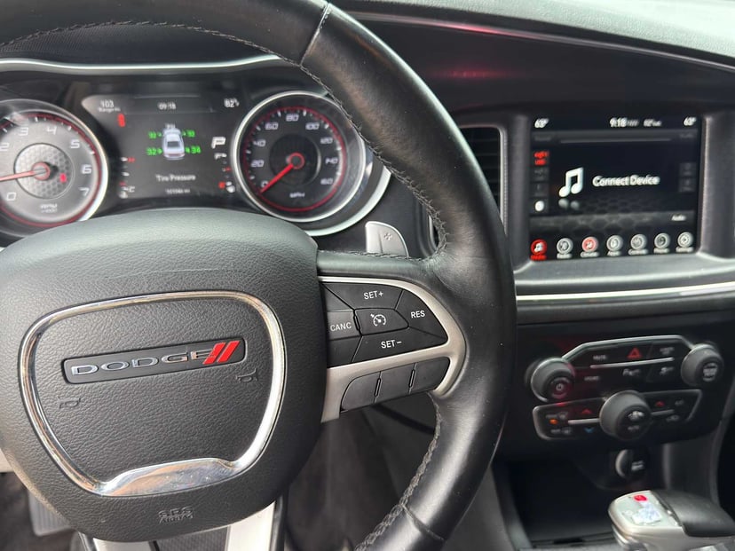 2017 Dodge Charger - Image 16
