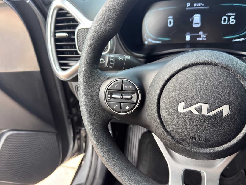 2025 Kia Soul - Image 17