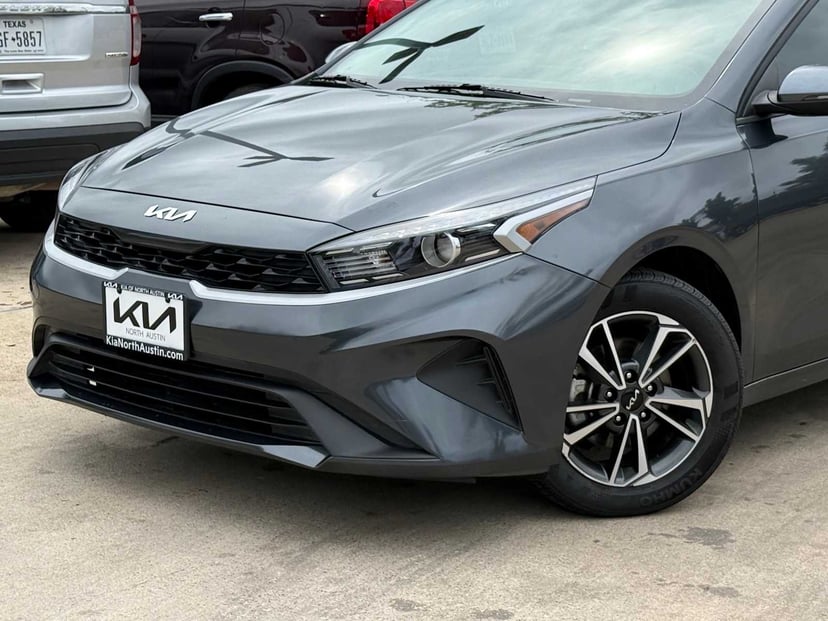 2024 Kia Forte - Image 2