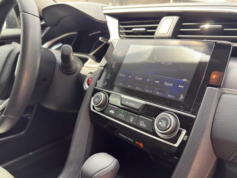2017 Honda Civic - Image 30