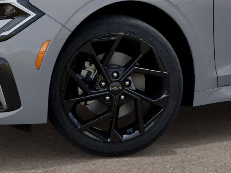 2026 Kia K5 - Image 9