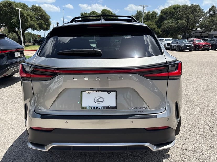 2025 LEXUS NX 450h+ - Image 3