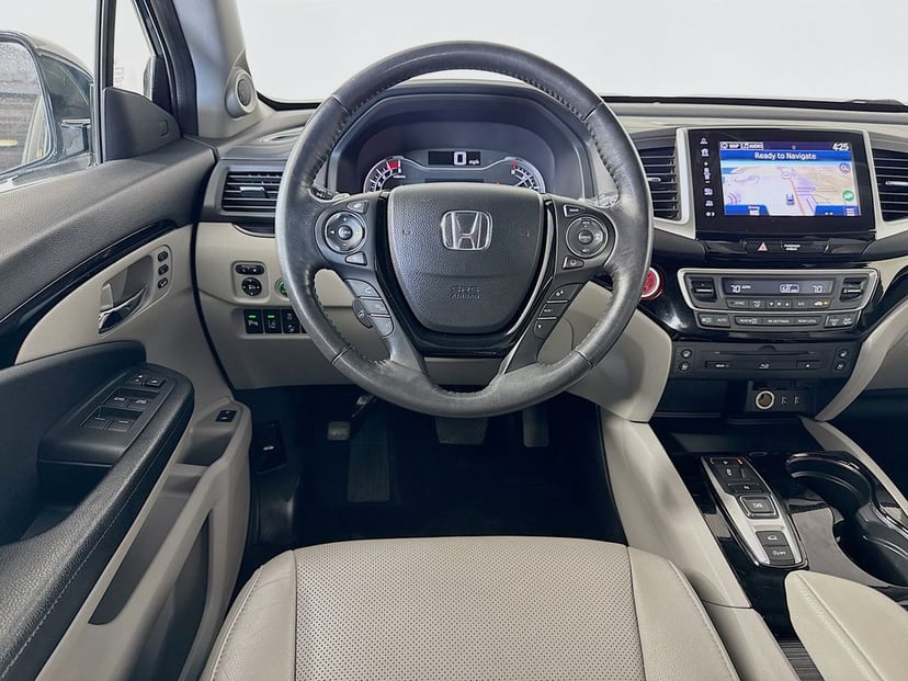 2017 Honda Pilot - Image 24
