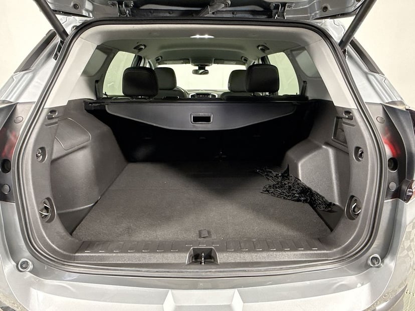 2023 GMC Terrain - Image 27