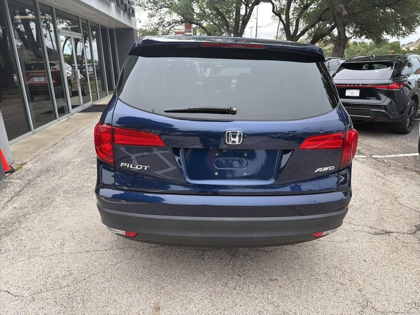 2016 Honda Pilot - Image 8