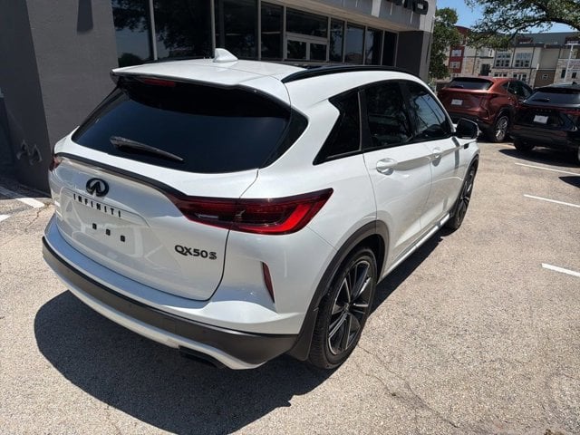 2023 INFINITI QX50 - Image 4