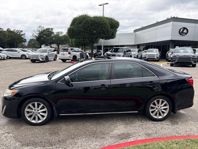 2014 Toyota Camry - Image 1