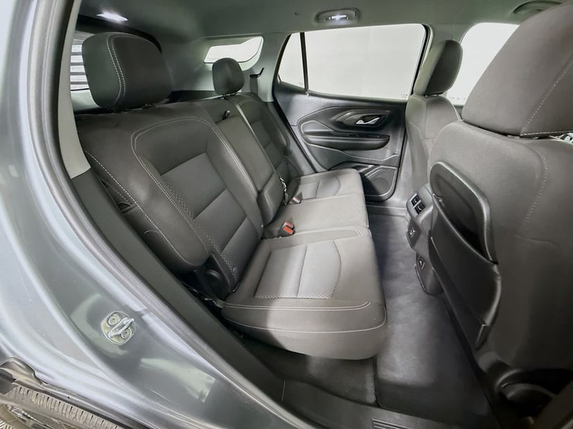 2023 GMC Terrain - Image 28