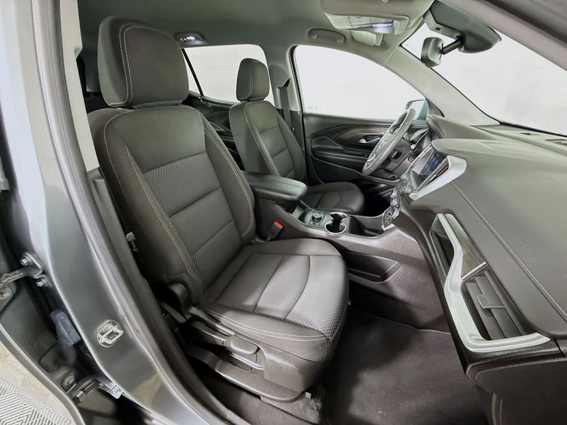 2023 GMC Terrain - Image 29