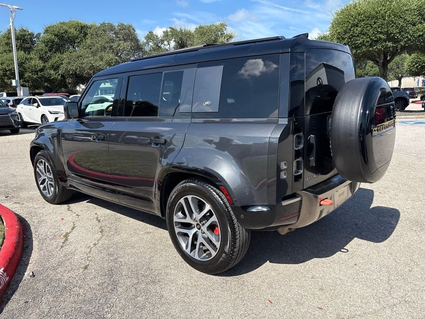 2021 Land Rover Defender - Image 2