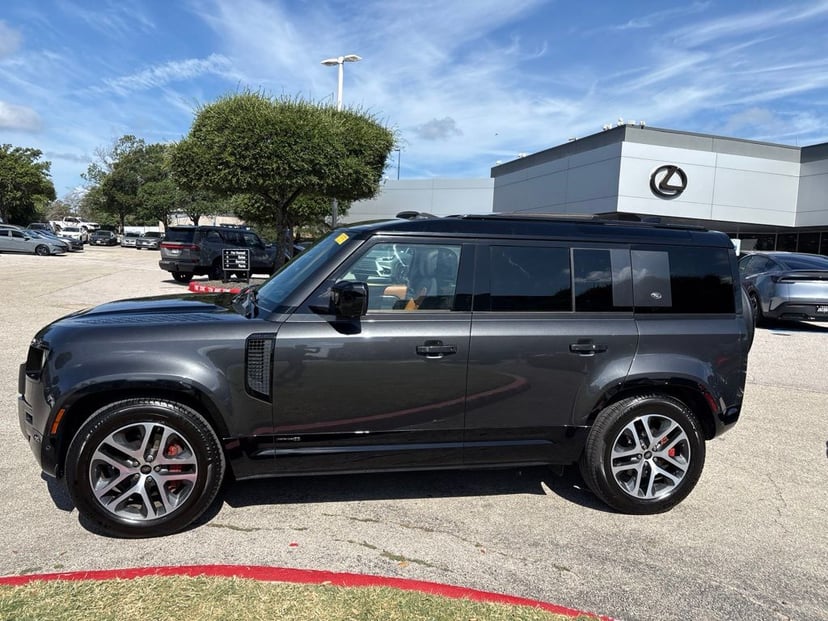 2021 Land Rover Defender - Image 1