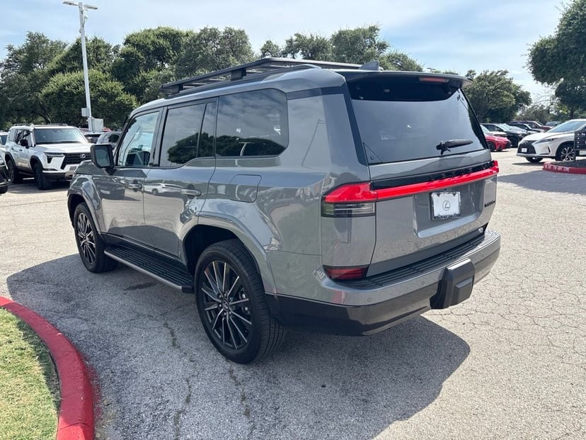 2025 LEXUS GX 550 - Image 2