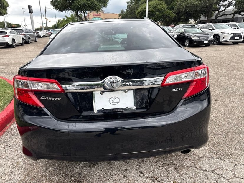 2014 Toyota Camry - Image 3