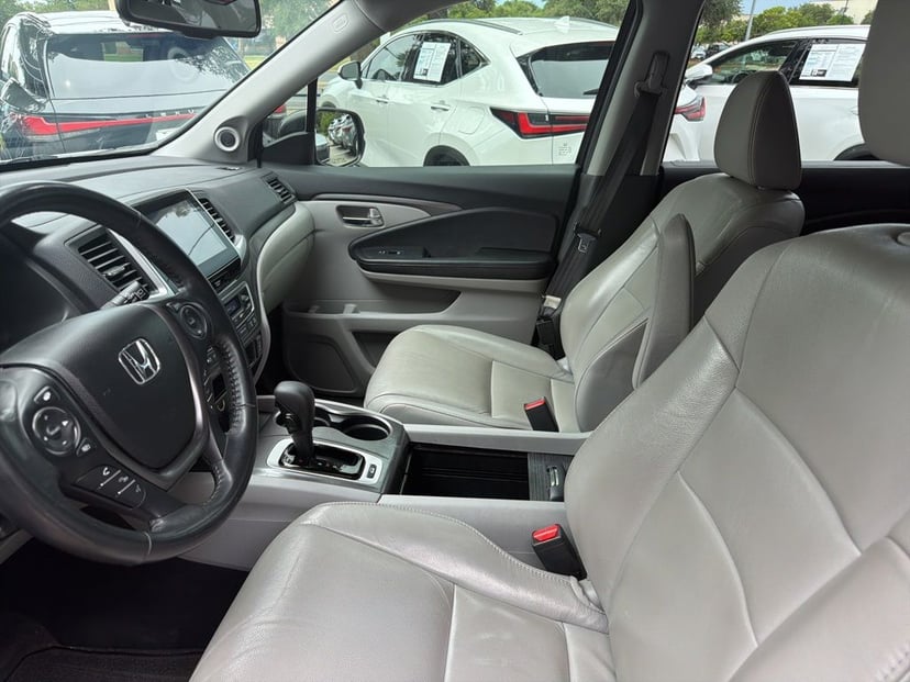 2016 Honda Pilot - Image 12