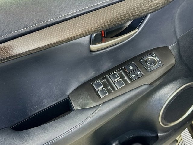 2021 LEXUS NX 300 - Image 17