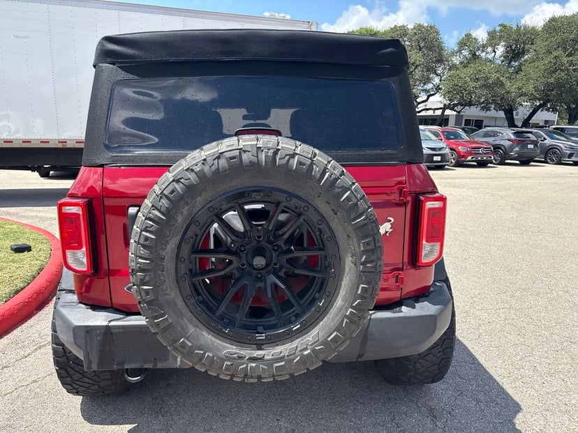 2021 Ford Bronco - Image 3