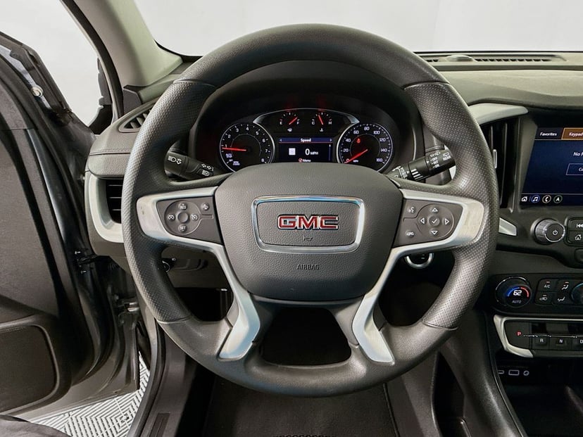 2023 GMC Terrain - Image 11