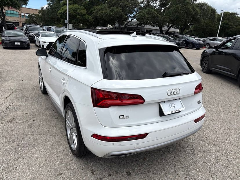 2018 Audi Q5 - Image 2