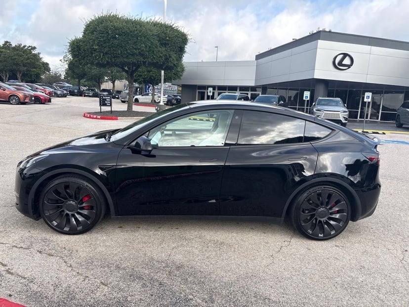 2023 Tesla Model Y - Image 1