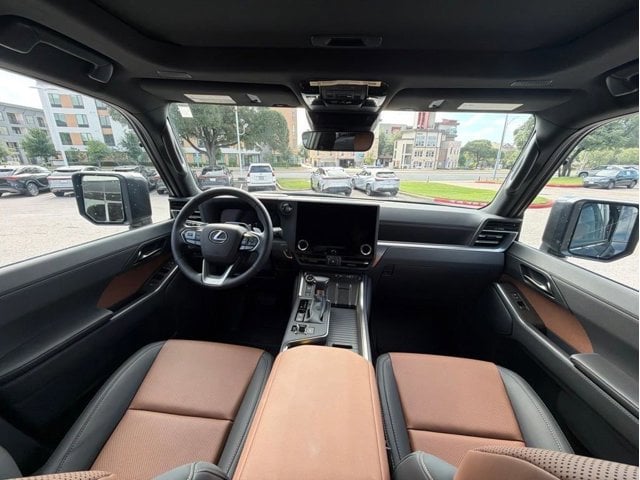 2026 LEXUS GX 550 - Image 10