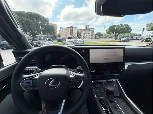 2026 LEXUS GX 550 - Image 12