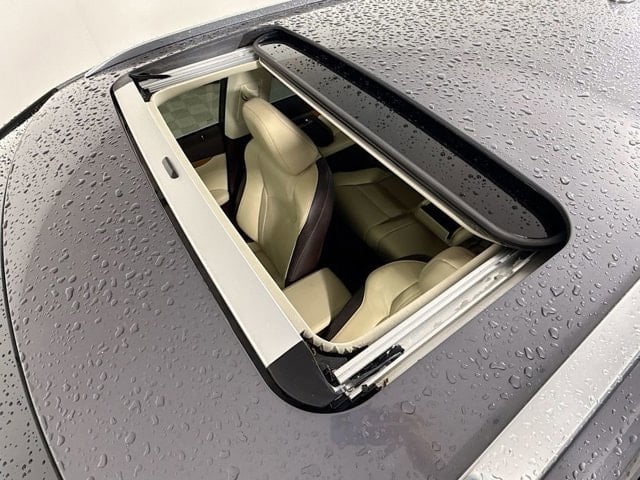 2017 LEXUS RX 450h - Image 23