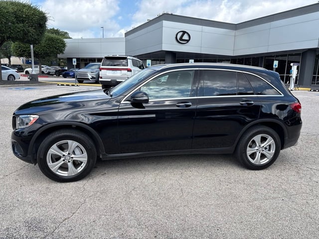 2017 Mercedes-Benz GLC 300