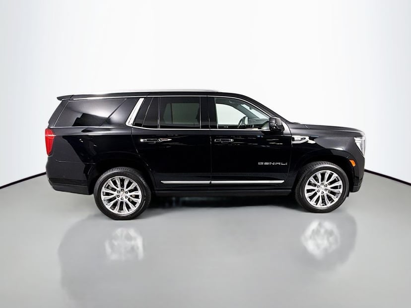 2024 GMC Yukon - Image 1
