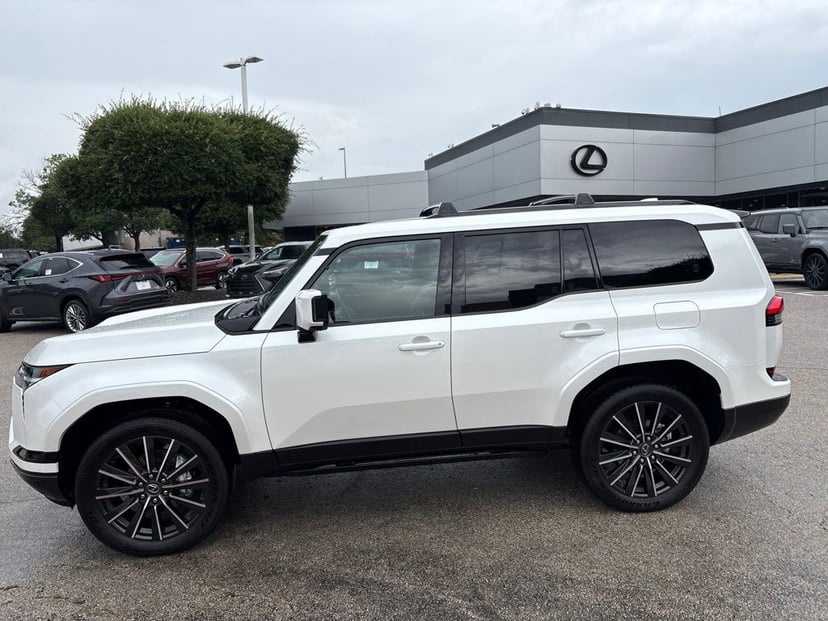 2026 LEXUS GX 550 - Image 1