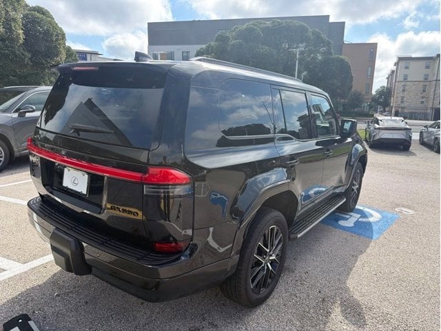 2026 LEXUS GX 550 - Image 4