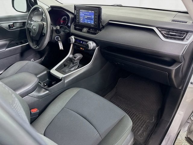 2022 Toyota RAV4 - Image 25