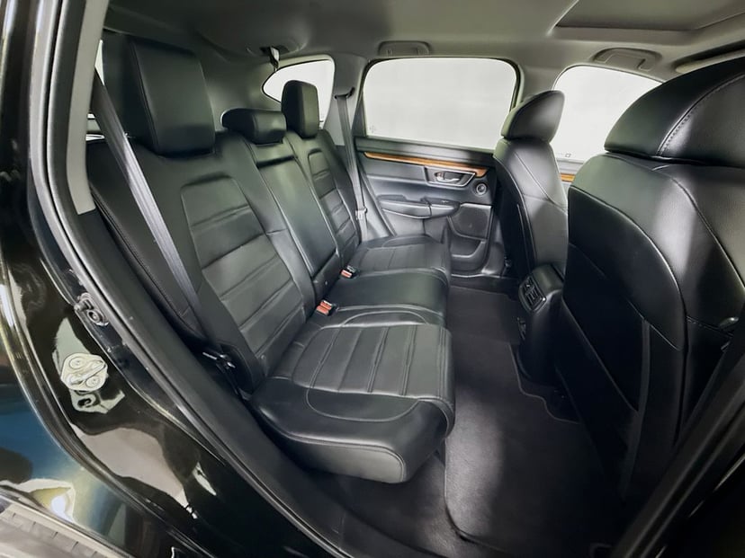 2017 Honda CR-V - Image 29