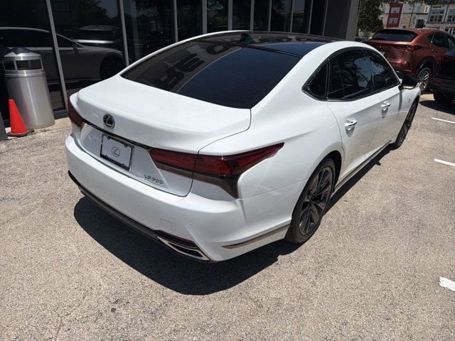 2023 LEXUS LS 500 - Image 4
