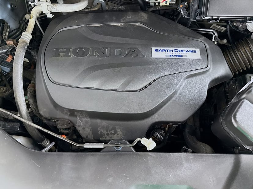 2017 Honda Pilot - Image 32
