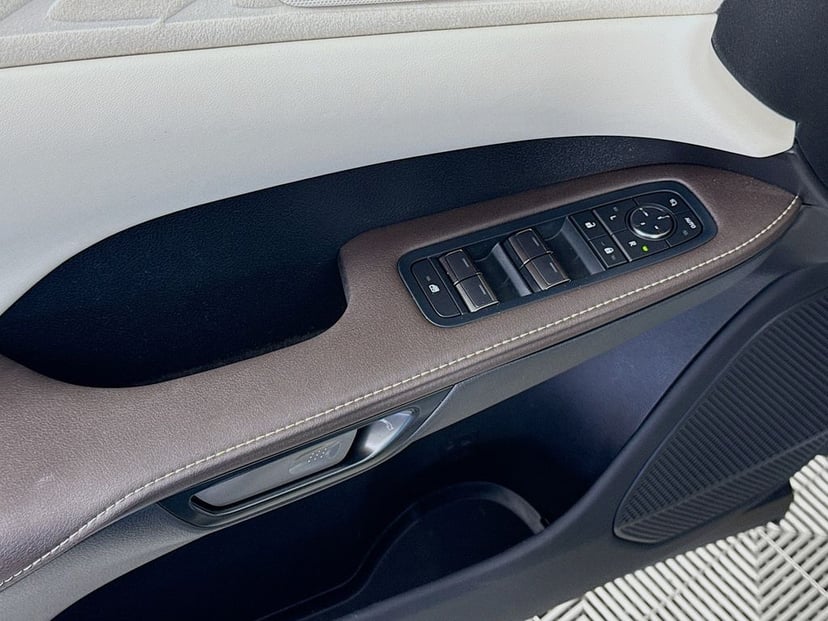 2024 LEXUS RX 350 - Image 17
