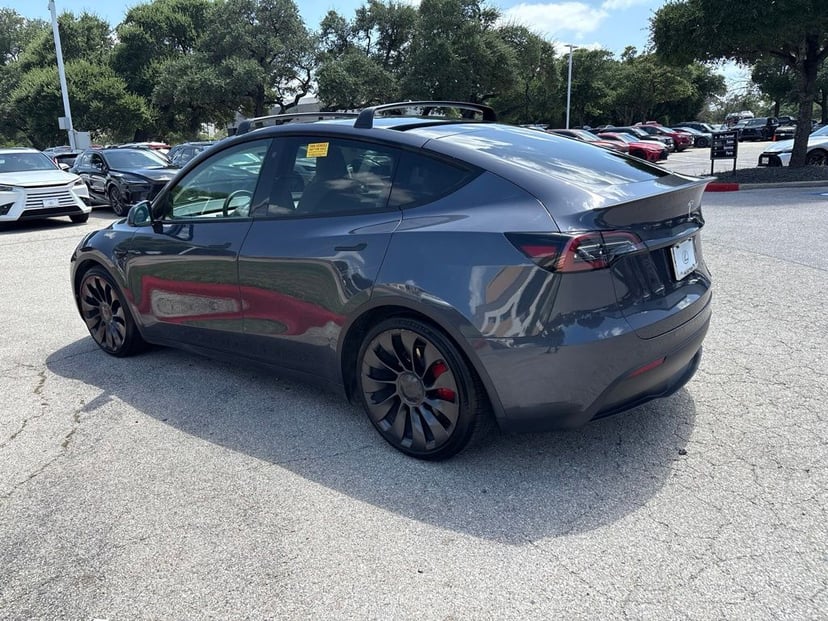2023 Tesla Model Y - Image 2