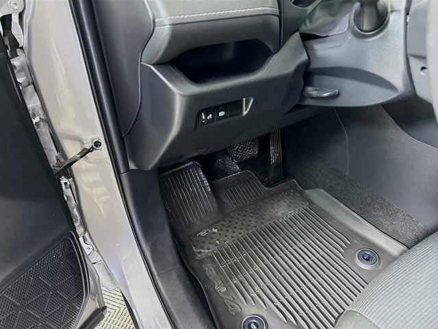 2022 Toyota RAV4 - Image 8