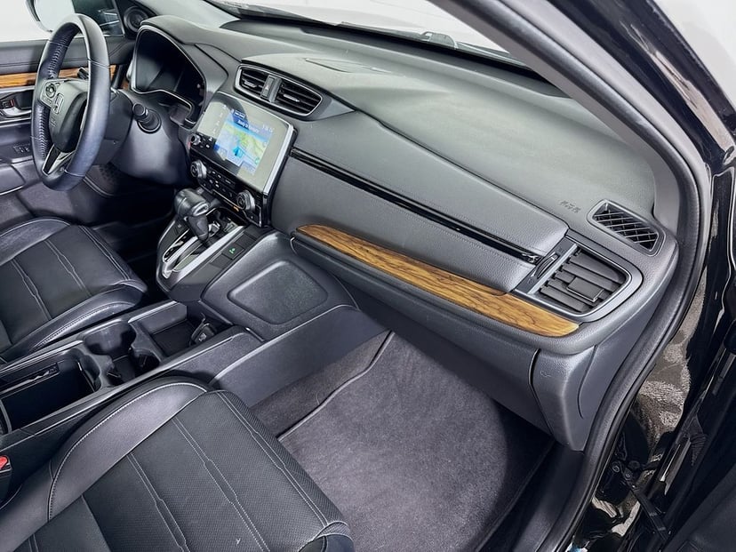 2017 Honda CR-V - Image 31