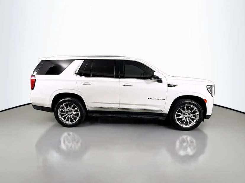 2022 GMC Yukon - Image 3