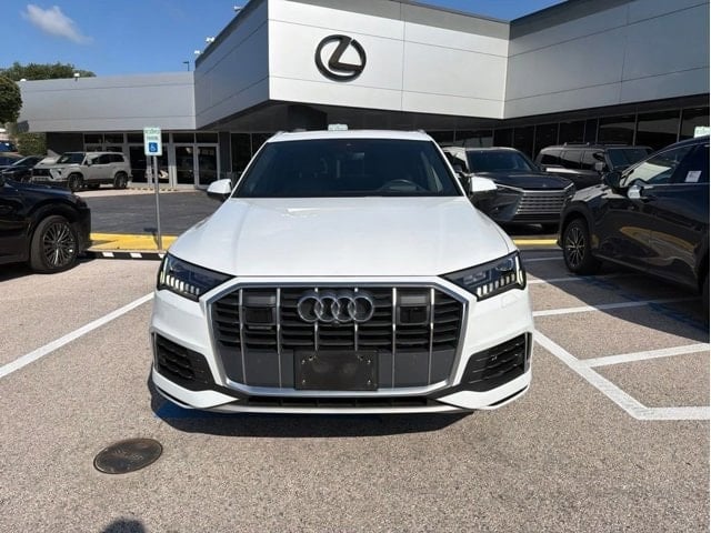 2021 Audi Q7 - Image 2