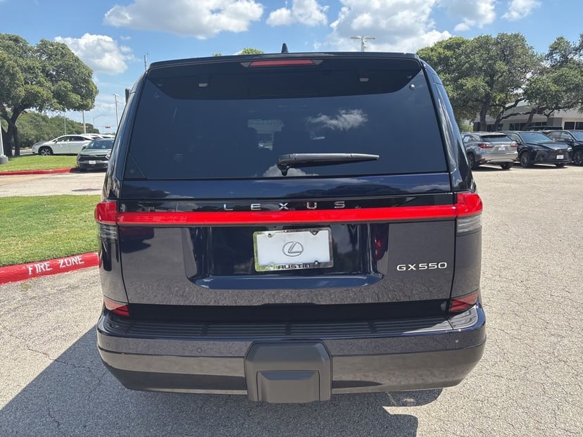 2026 LEXUS GX 550 - Image 4
