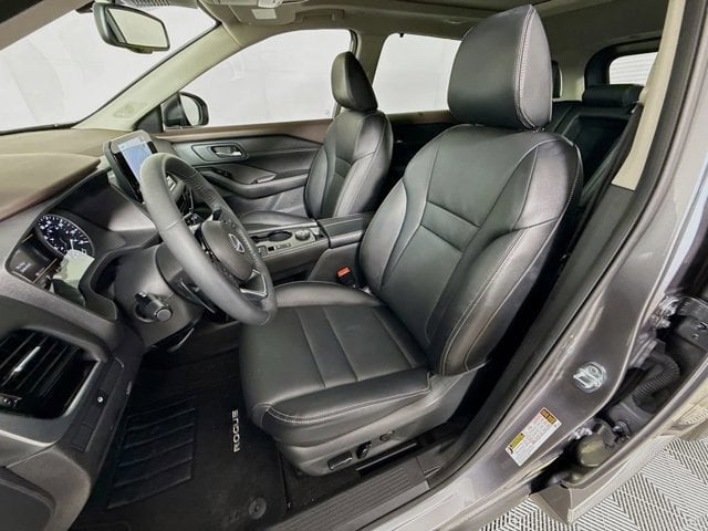 2023 Nissan Rogue - Image 21