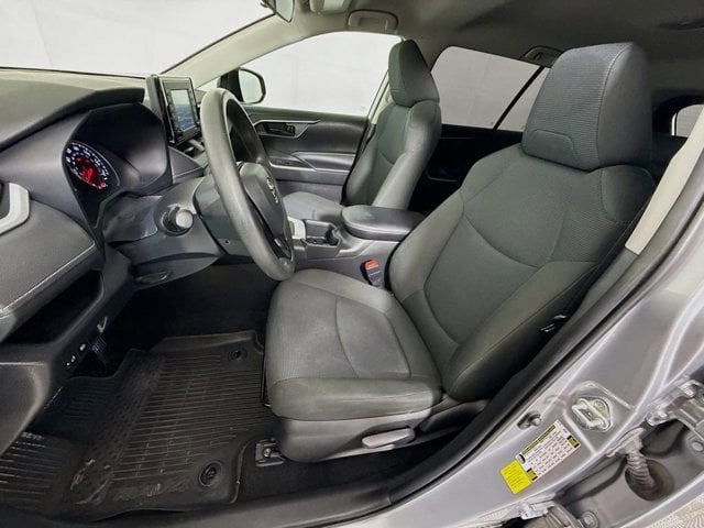 2022 Toyota RAV4 - Image 17