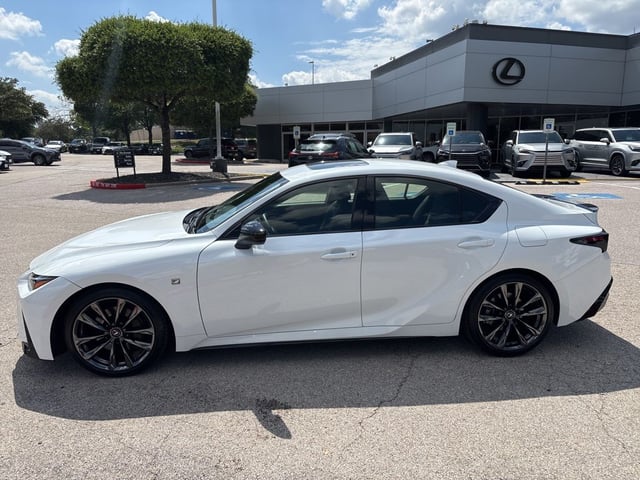 2025 LEXUS IS 350
