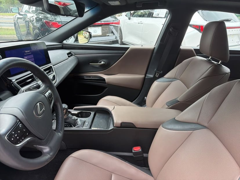 2024 LEXUS ES 350 - Image 2