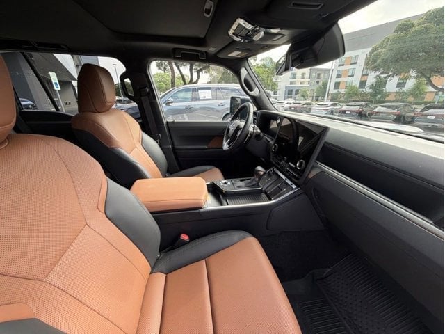 2026 LEXUS GX 550 - Image 7