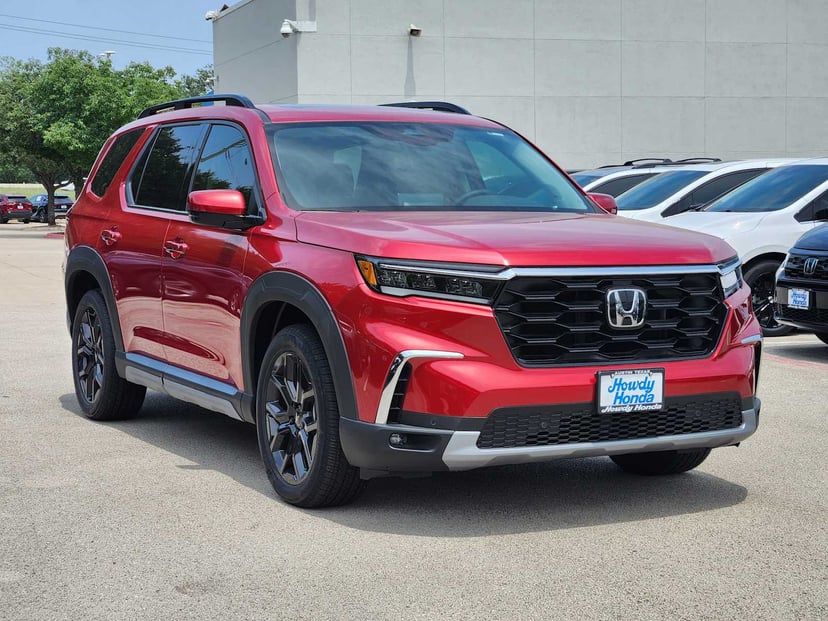 2025 Honda Pilot - Image 2