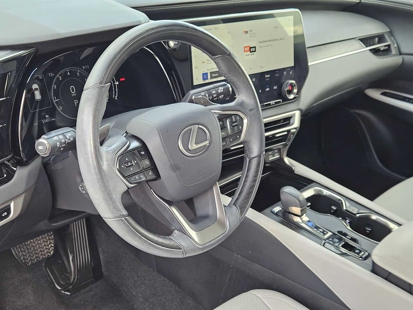 2023 LEXUS RX 350 - Image 2