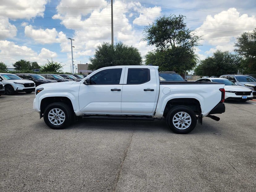 2024 Toyota Tacoma - Image 3
