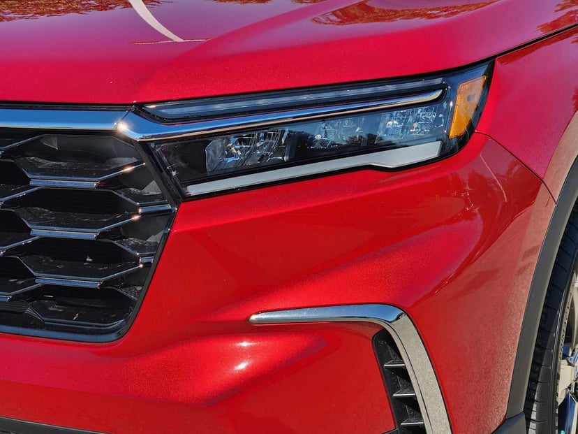 2025 Honda Pilot - Image 4
